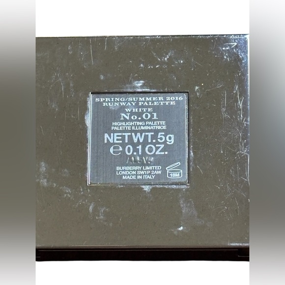 Burberry Spring/Summer 2016 Runway Palette White No. 01 Rare Discontinued - Picture 4 of 5